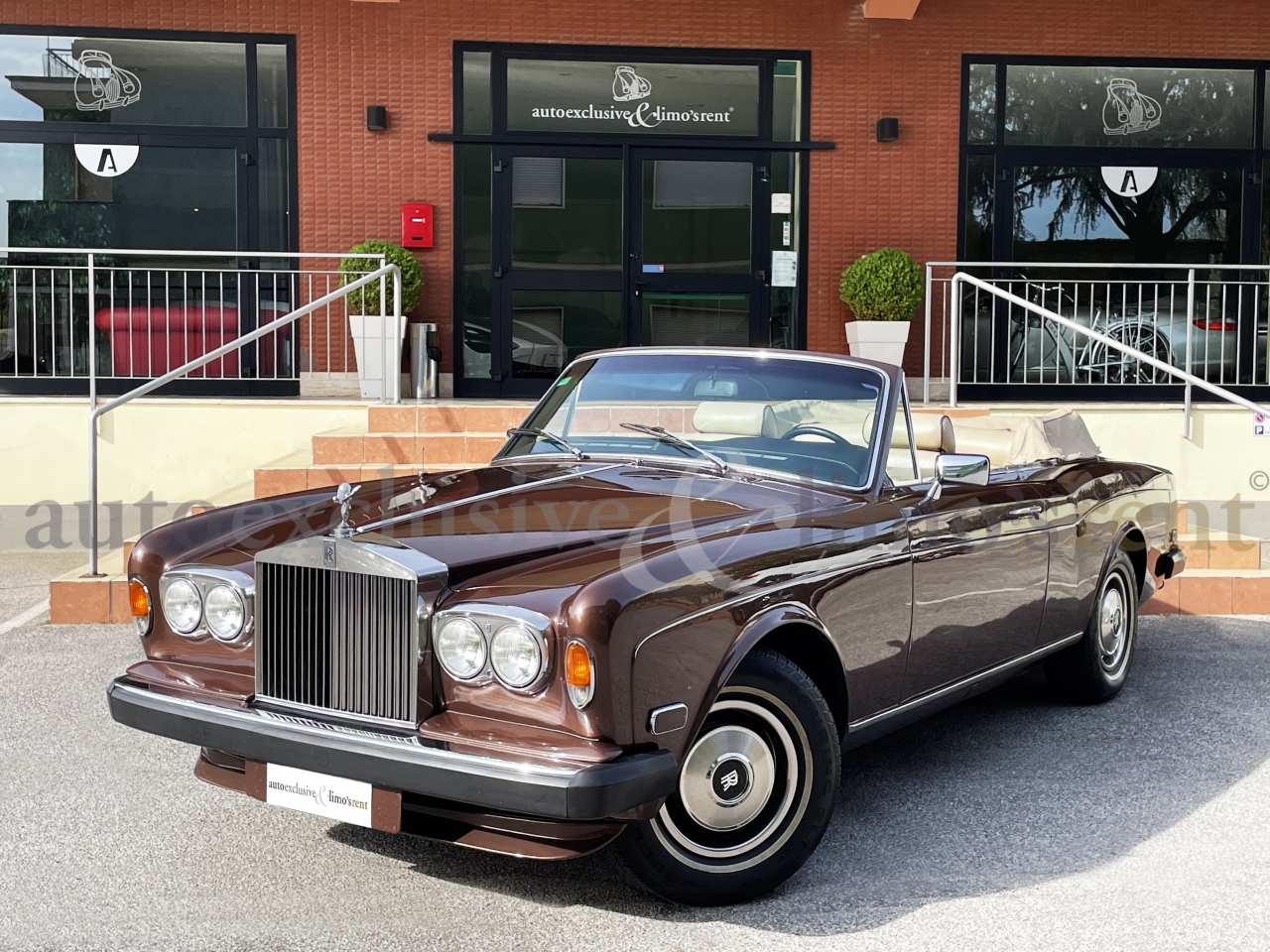 Autoexclusive   Rolls Royce Corniche Cabrio   Referenz ILD20