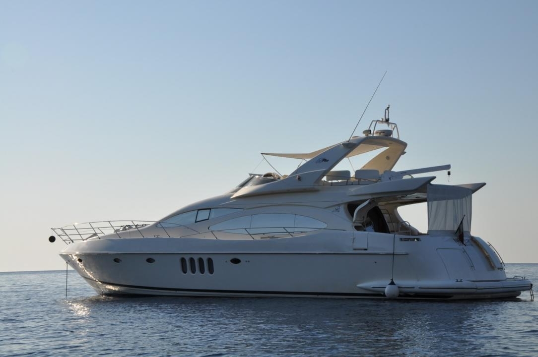 Azimut 68 2004 РіРѕРґ