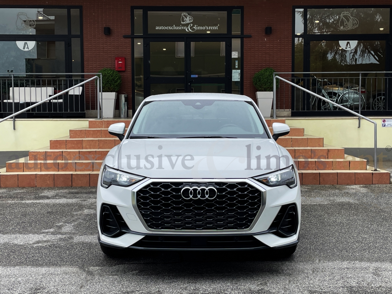 Autoexclusive & Limosrent - Audi Q3 Sportback 35 TFSI S-Tronic Mild Hybrid